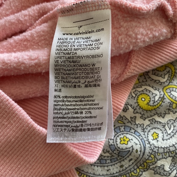 FINALE SALE Pink Calvin Klein pullover sweater - Picture 7 of 7